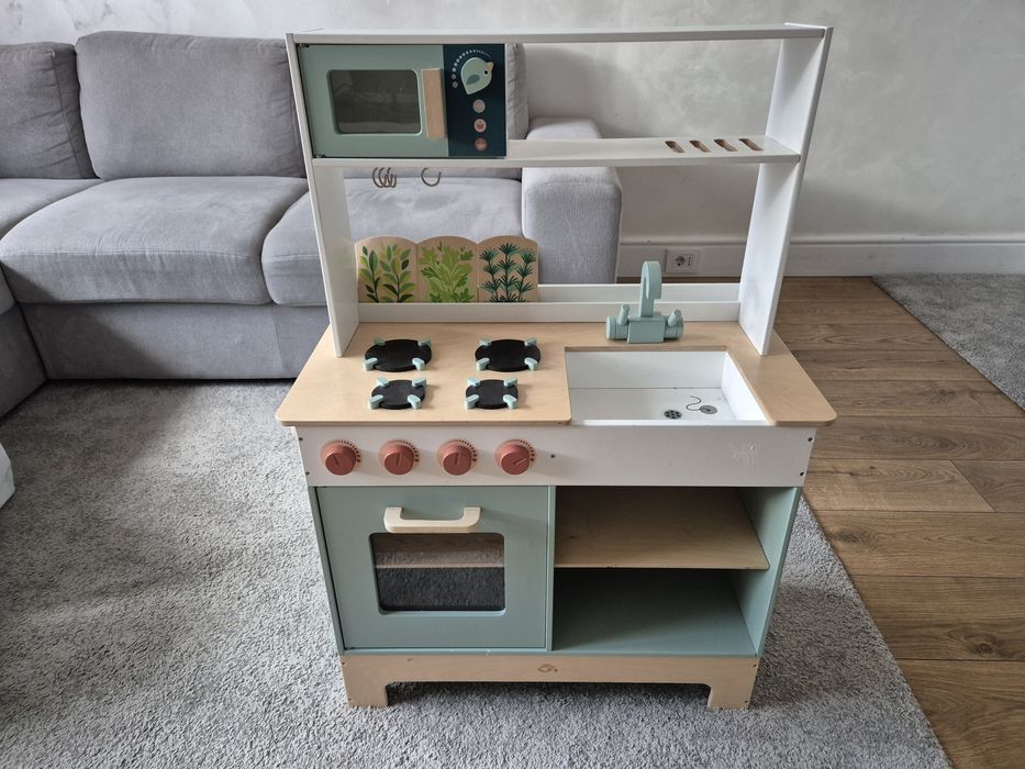 Дървена детска кухня