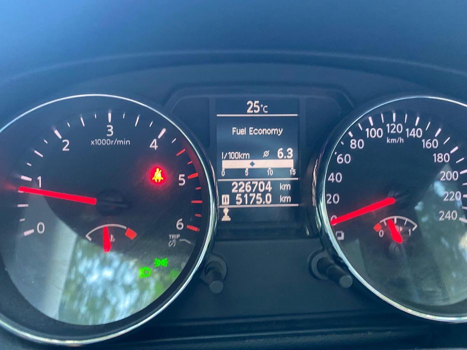 Vând Nissan Qashqai 2012, diesel 1.6