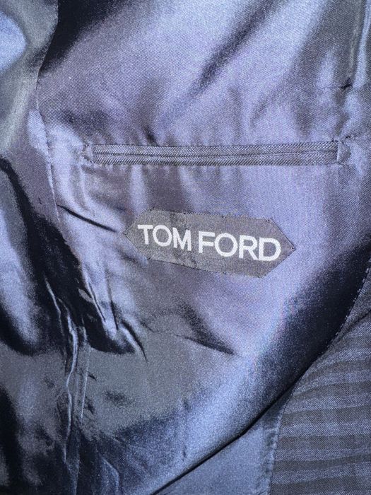 Продам костюм Tom Ford