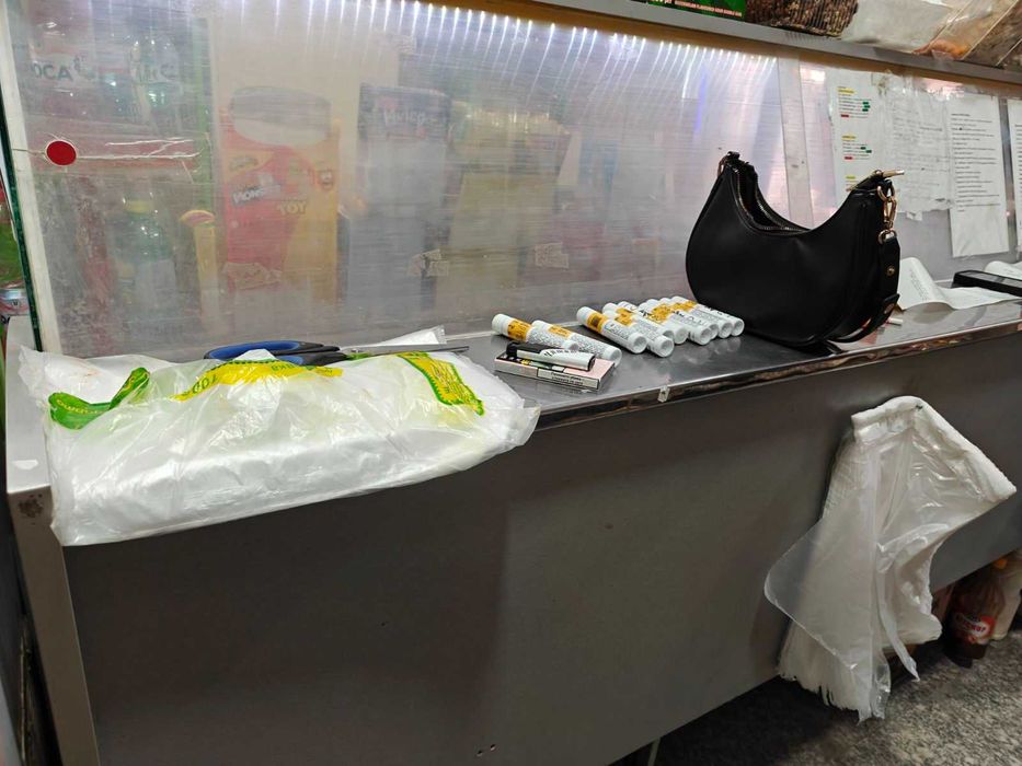 Хладилна витрина НАГИ плюсова - 2 метра - употребявана