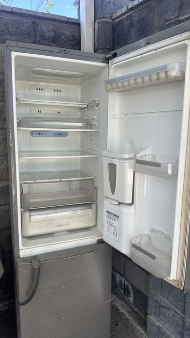 Продам холодильник срочно