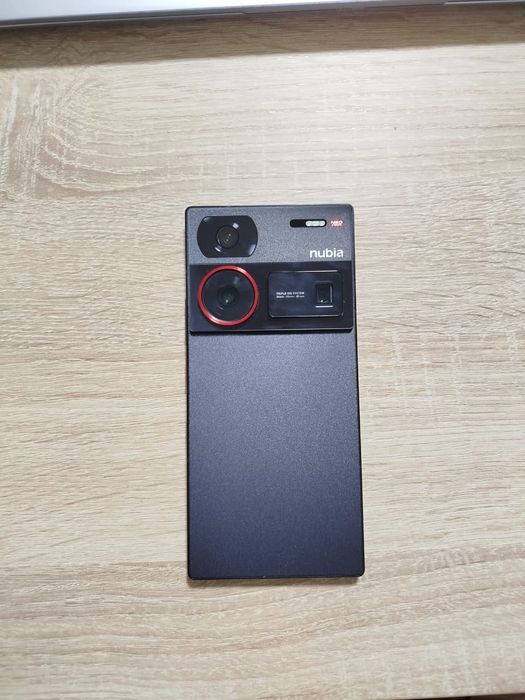 ZTE Nubia Z60 Ultra 16/512 gb