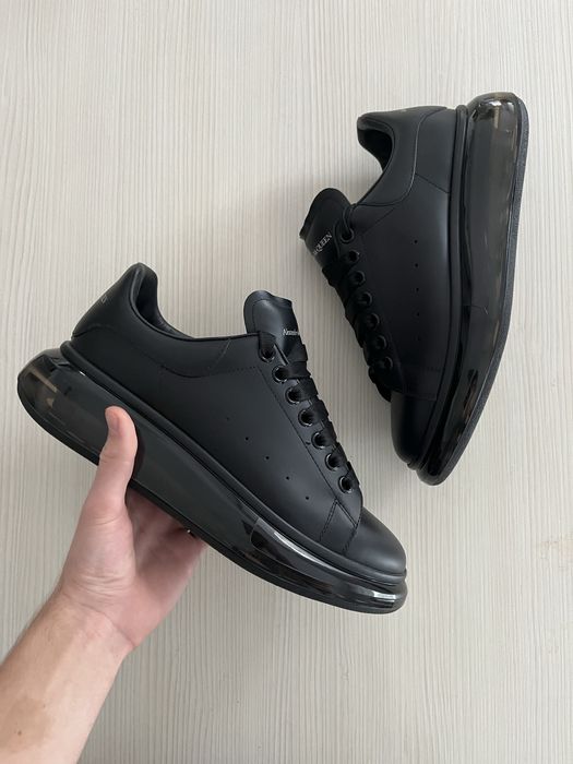 Alexander McQueen negrii EU 41.5