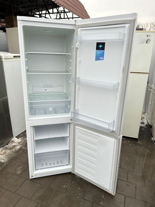 Холодильник Indesit