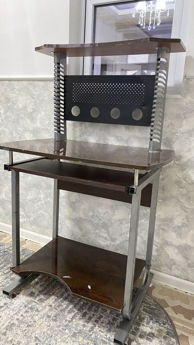 Компьтерный стол