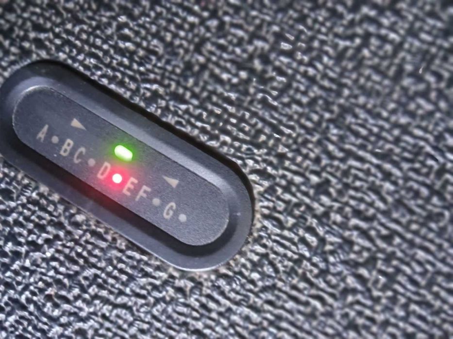 ЗВЯРА за КИТАРА - мощен усилвател кубе, може с вградени ефекти, ПРОМО!