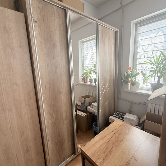 Продам шкаф срочно