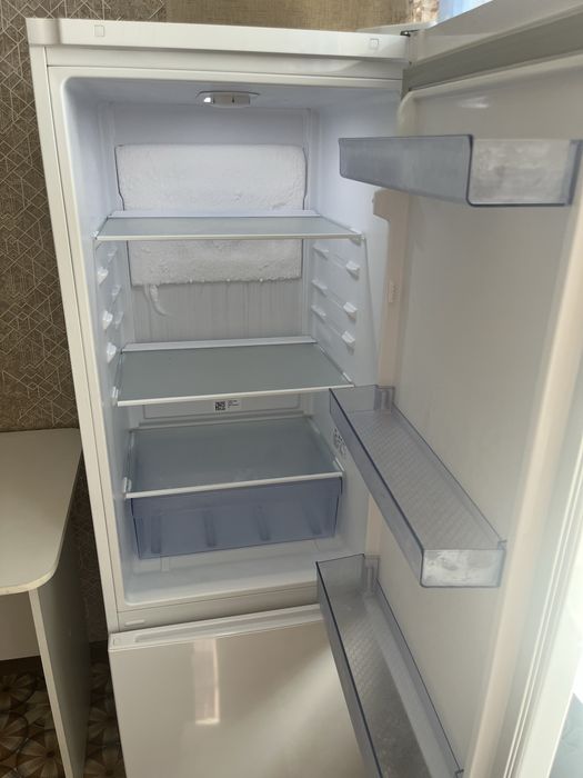 Холодильник BEKO