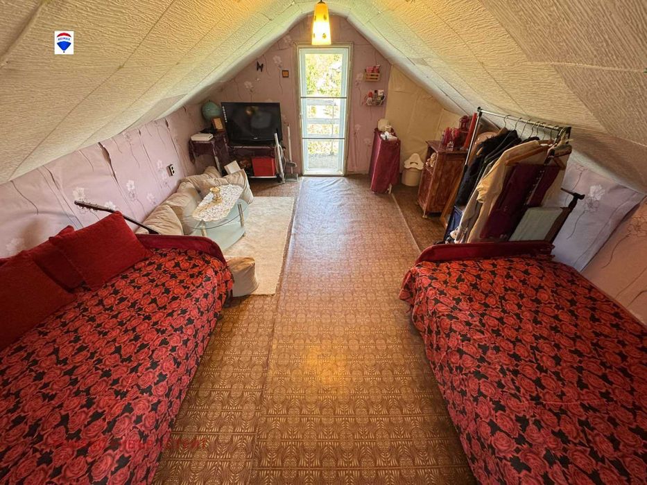 Вила на три етажа с. Николово, местност Дрибак