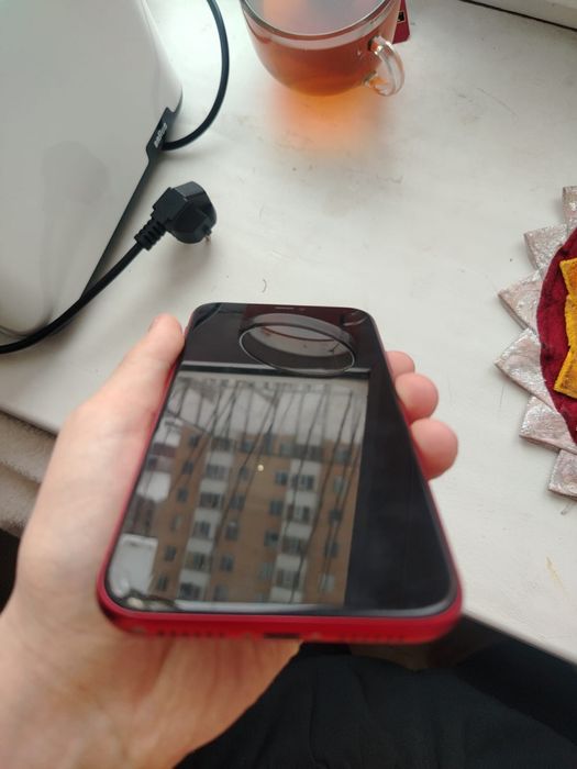 Айфон 11 красный