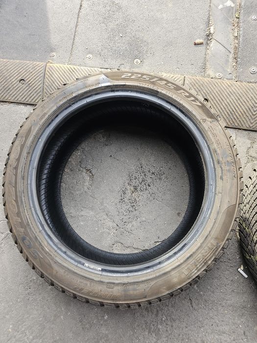 Anvelope Iarna Pirelli SottoZero 3 225/45 R17 94H