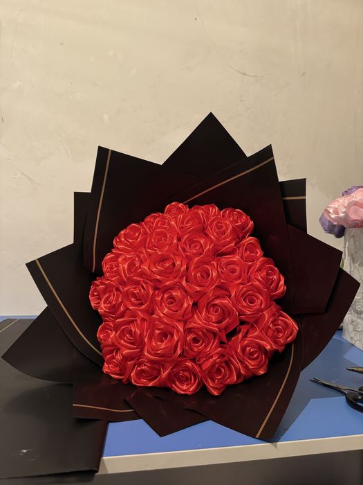 Вечные атласные розы в городе Тараз