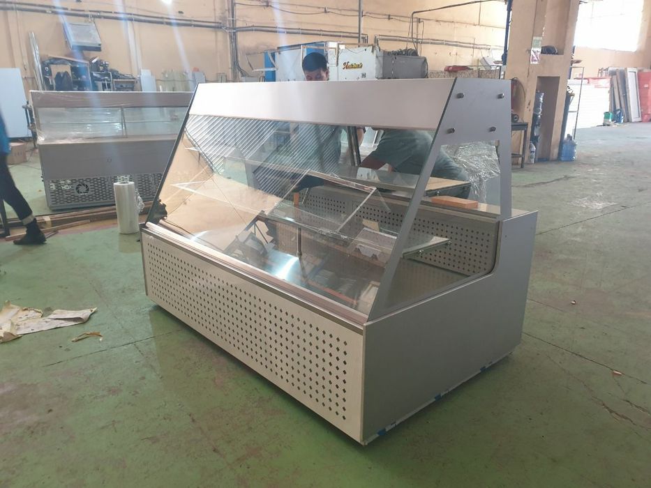 Витрина холодильник