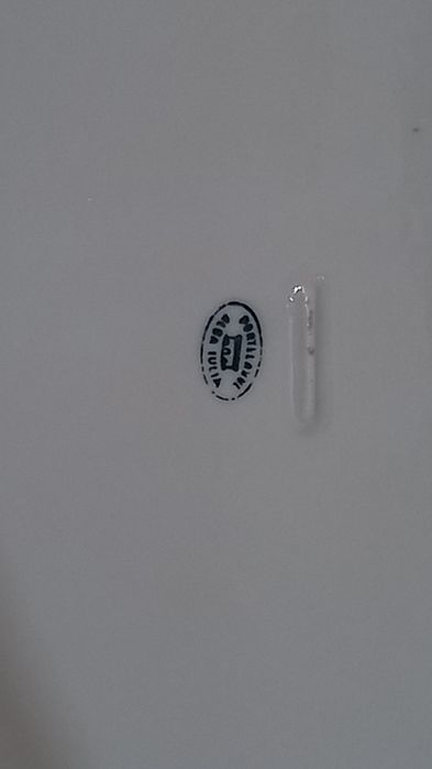 Vand 2 platouri ovale mari din porțelan fin romanesc