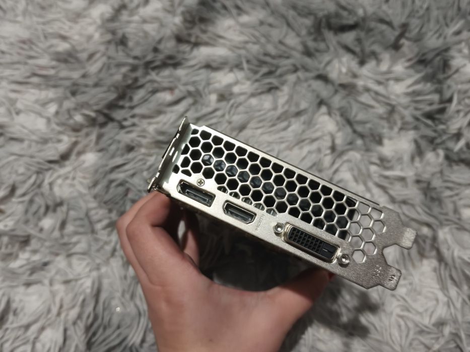 Видео      карта