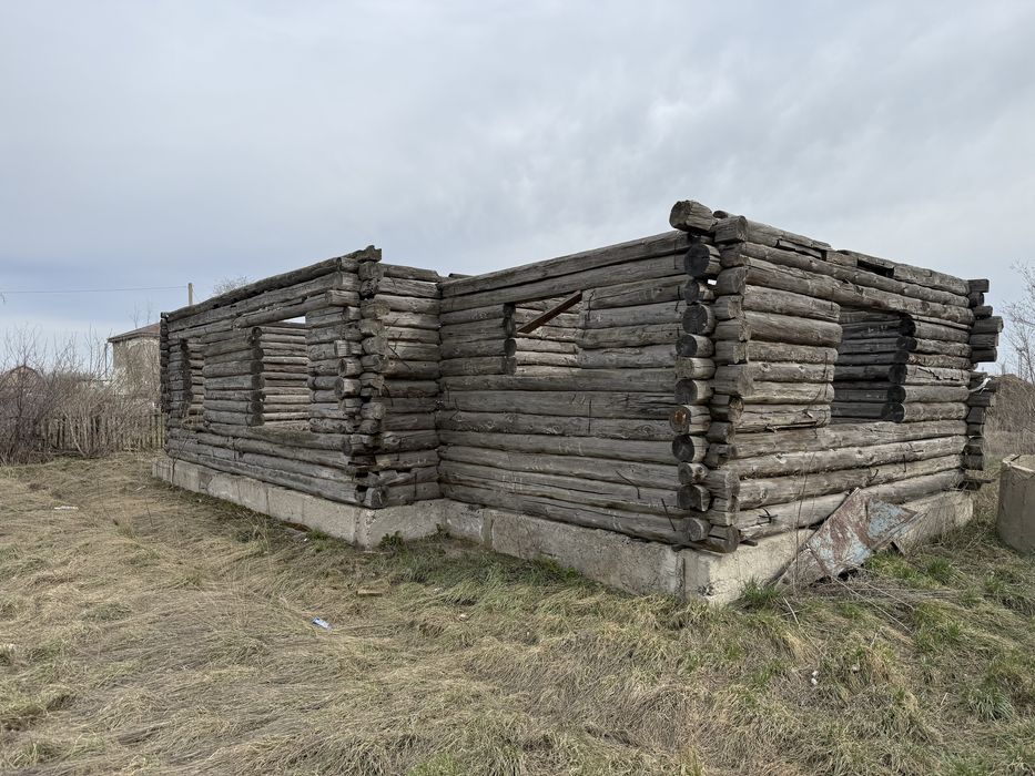 Продам сруб! Размер 10 на 8
