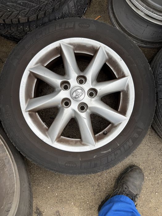 Джанти с гуми 16’ Toyota