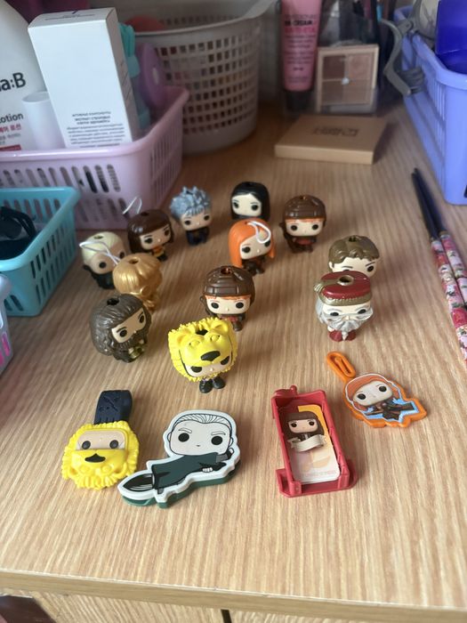 Продам игрушки киндер коллекции гарри поттер