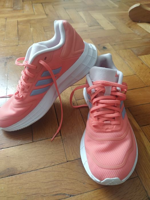 Маратонки adidas