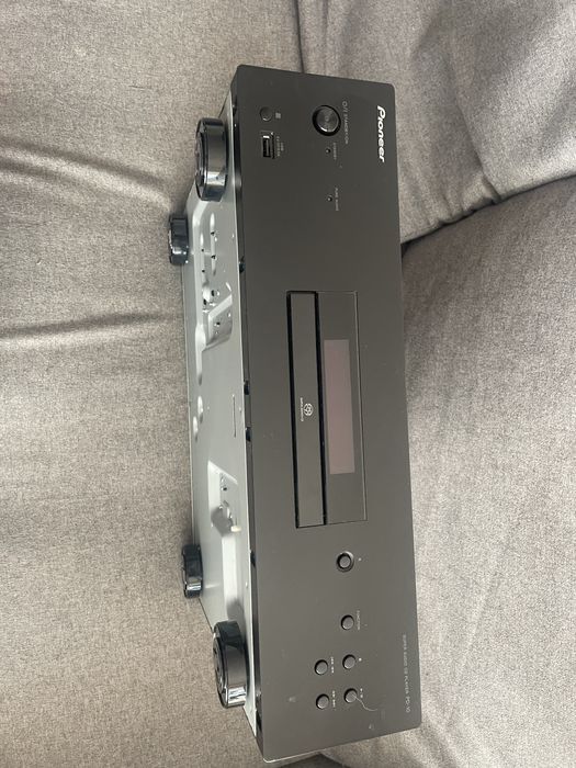 Vand CD player Pioneer, stare impecabila, pret fix