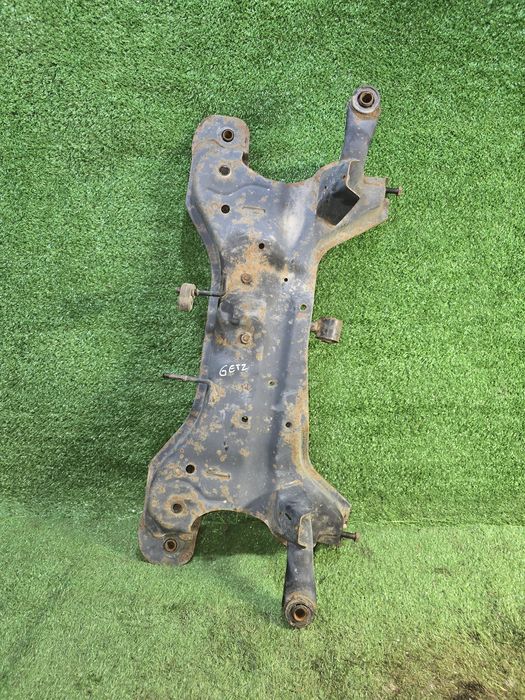 Балка передняя подрамник Хендай Гетз Hyundai Getz
