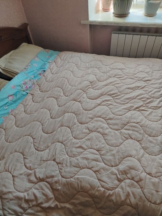 Продаю одеяло и подушки