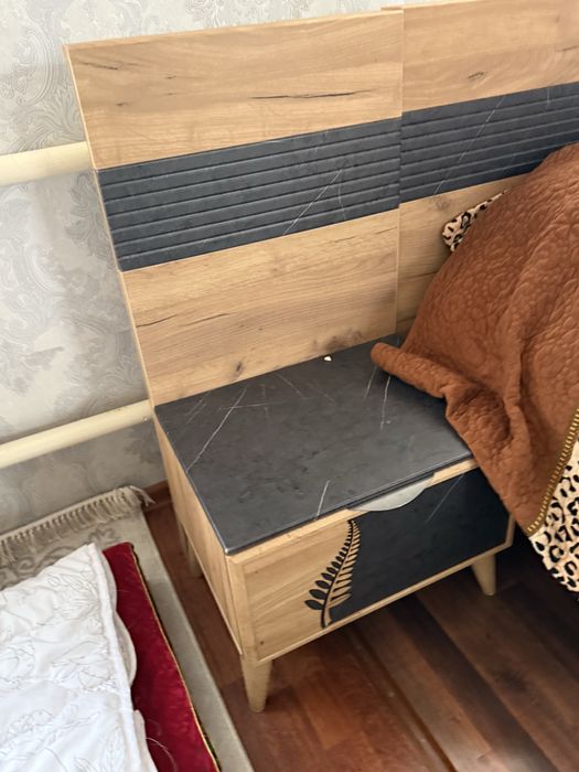 Спальный гарнитур