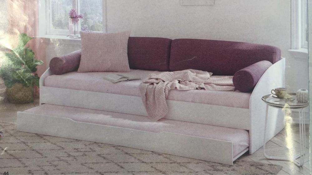 Продам шкаф, кроватку и стулья