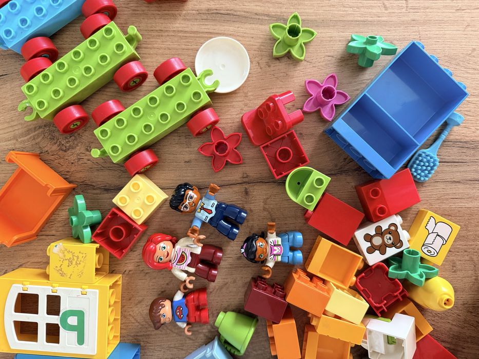 Набор Lego Duplo Домик с семьей