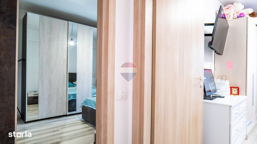 Apartament cu 3 camere de vânzare