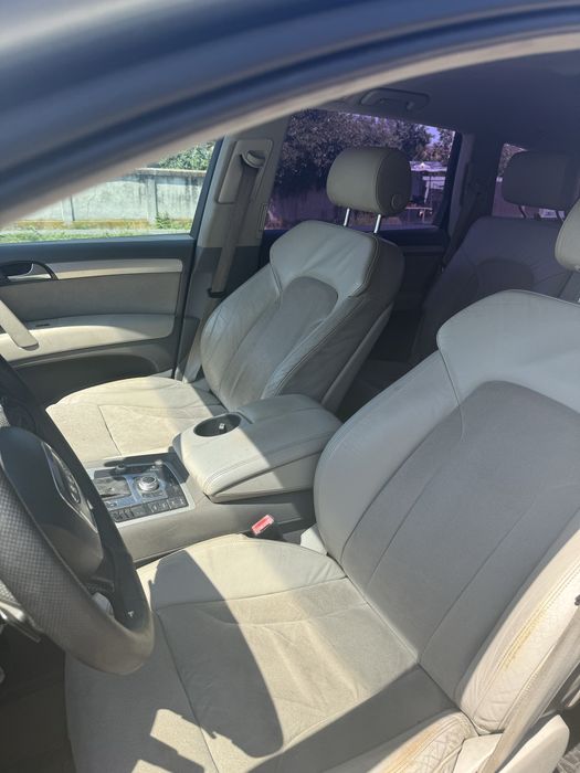 Vand sau schimb audi q7