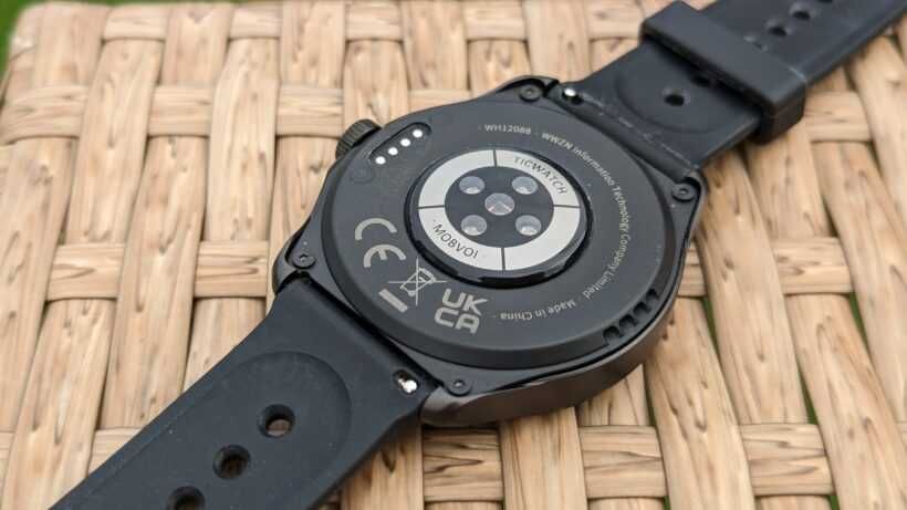 Смарт Часовник Ticwatch Pro 5 работи с iPhone и  Android
