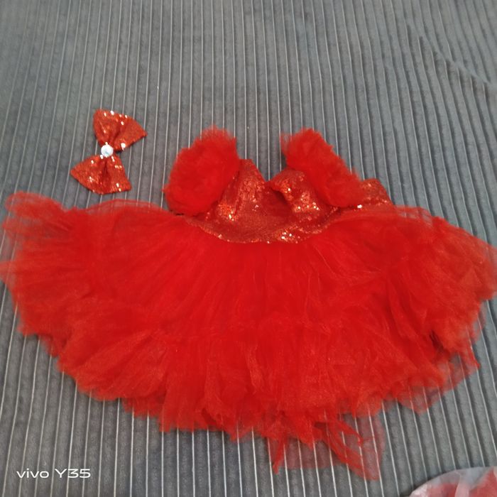 Продам платье  с диадемой 7000т