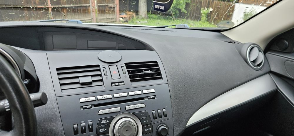 Vand mazda 3 2011,motorizare 1.6 benzina,,euro5