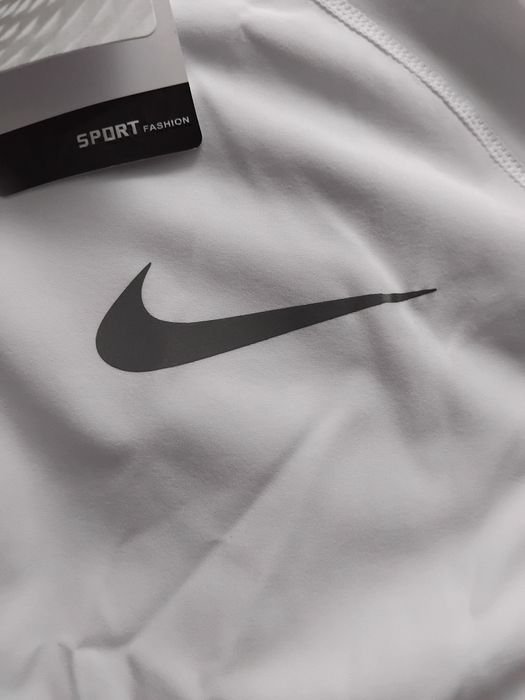 Hanorac semi transparent Nike