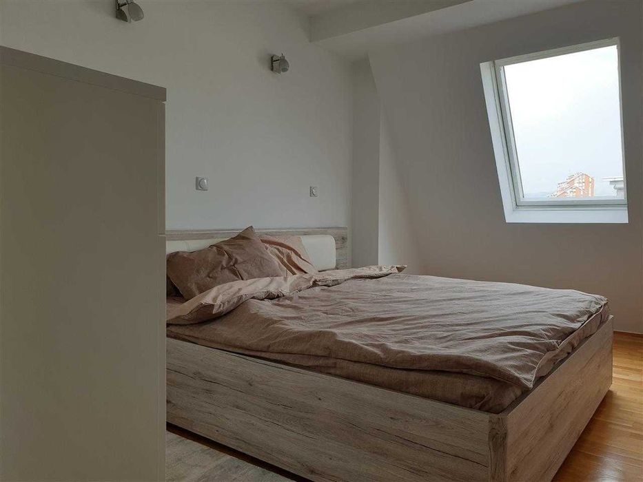 Дава се под наем Двустаен апартамент в Бургас, Лазур - 63 кв.м за 204 € - Снимка #1