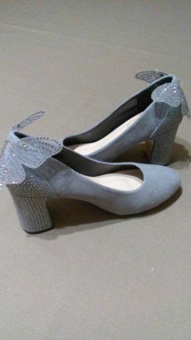 Новые туфли 40 размера