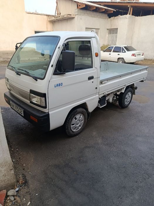 Лабо сотилади.