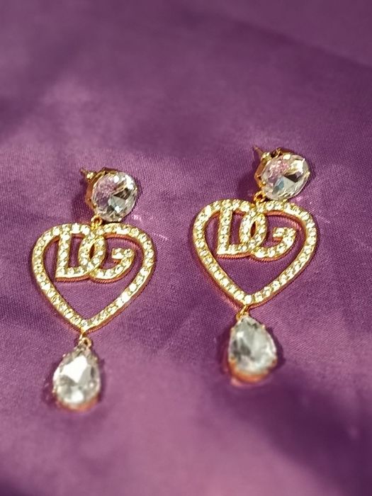 Cercei diferite modele