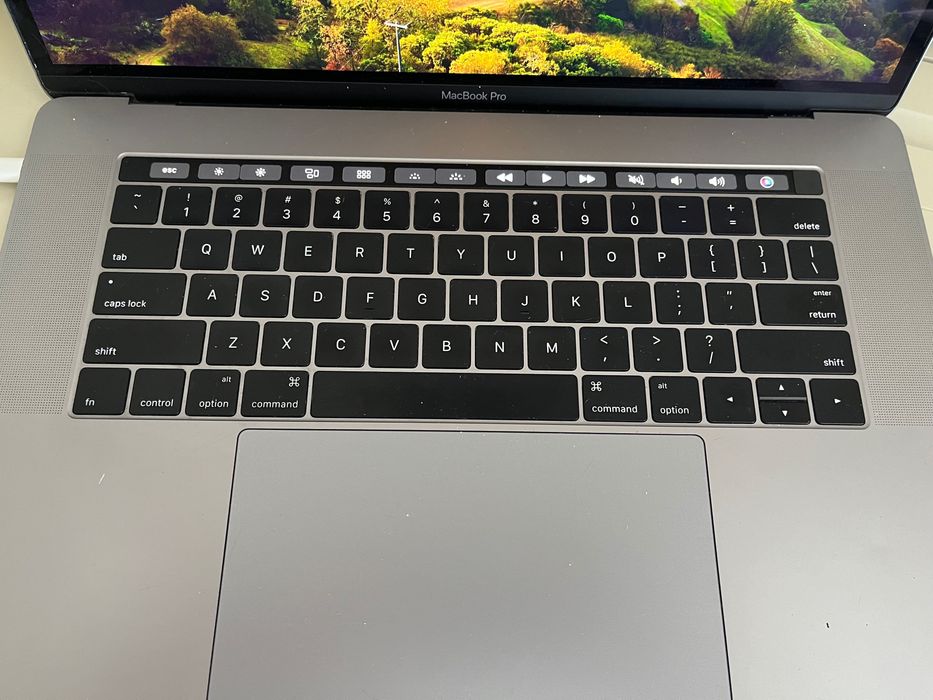 MacBook Pro 15, 2016, 2.9 GHz, Quad-Core Intel Core i7