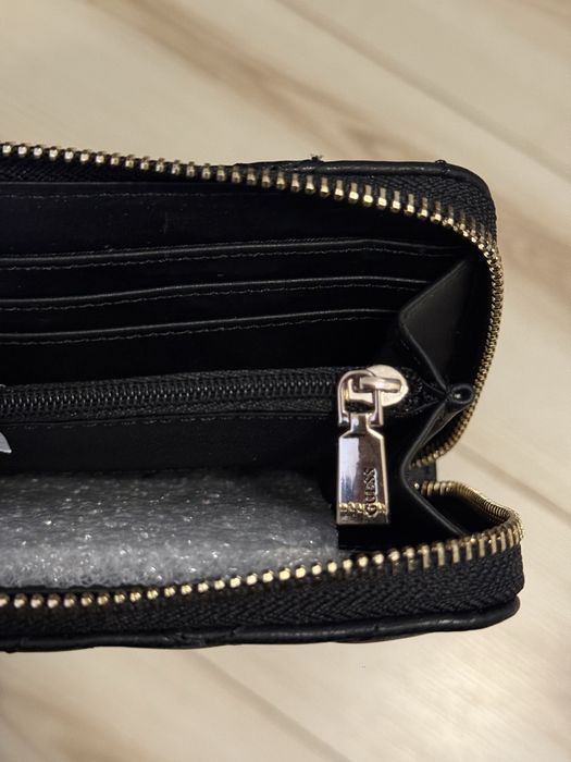 Guess портмоне дамско