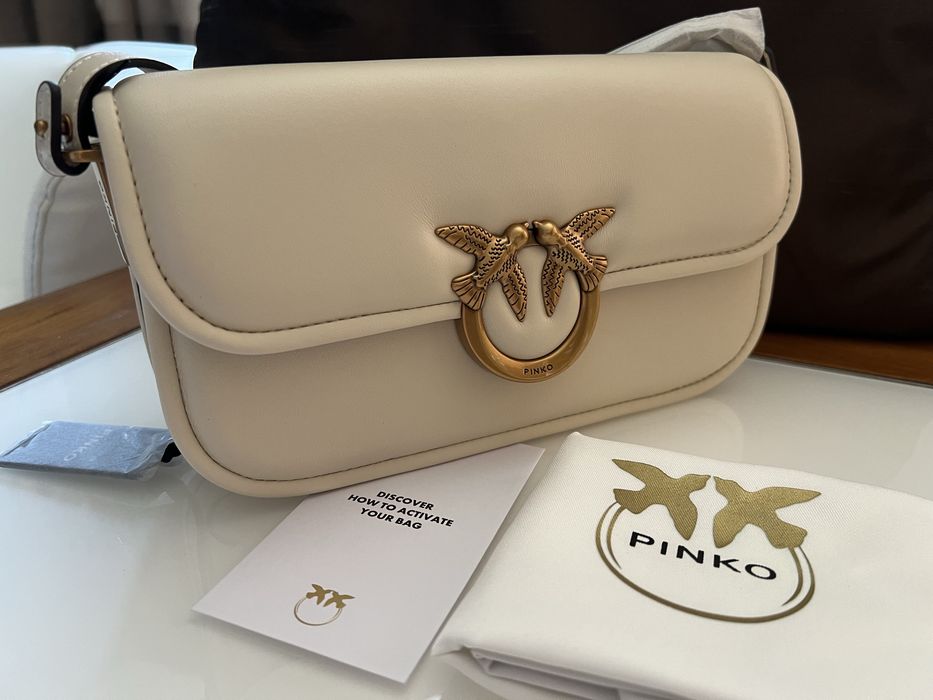 Нова дамска чанта Pinko