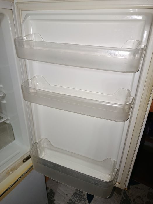 Продается холодильник LG. Оригинал.