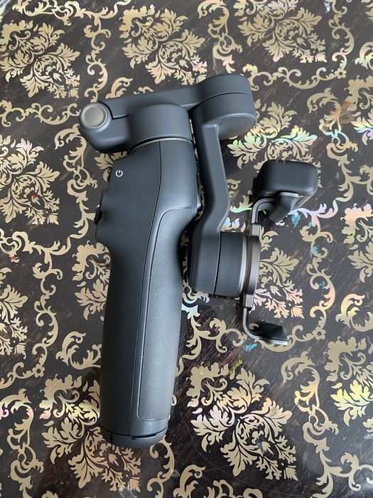 Stabilizator dgi osmo mobile 7p