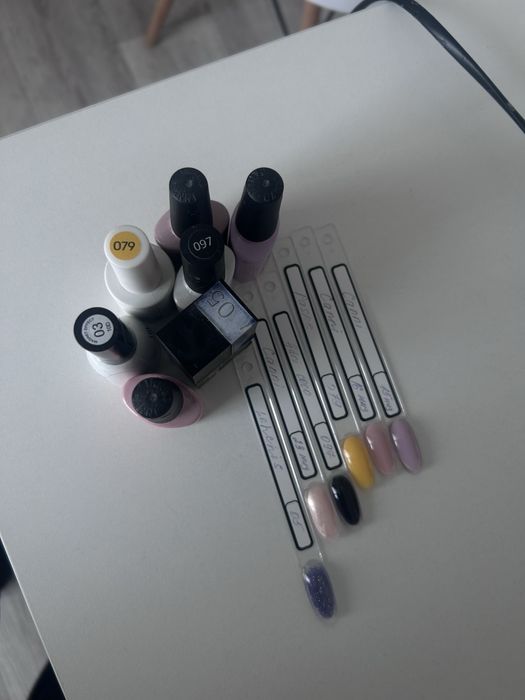 Продам материалы для маникюра