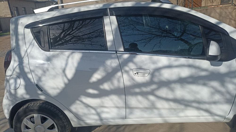 Spark 2020 holati yahshi taksi bumagan 165000 yurgan