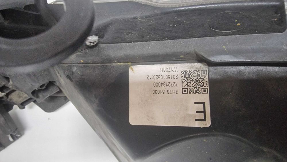 Като НОВ Mazda 3 xenon far desen ксенон фар мазда 3 ксенонов десен