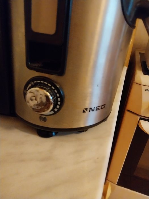 Сакоизтизквачка Нео