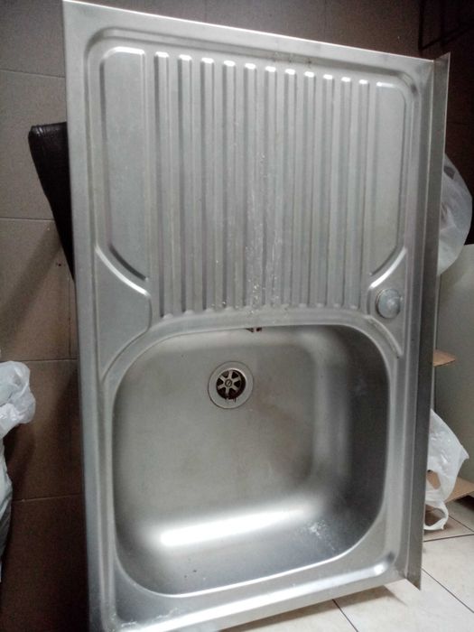Vand chiuveta  bucatarie de inox stare buna