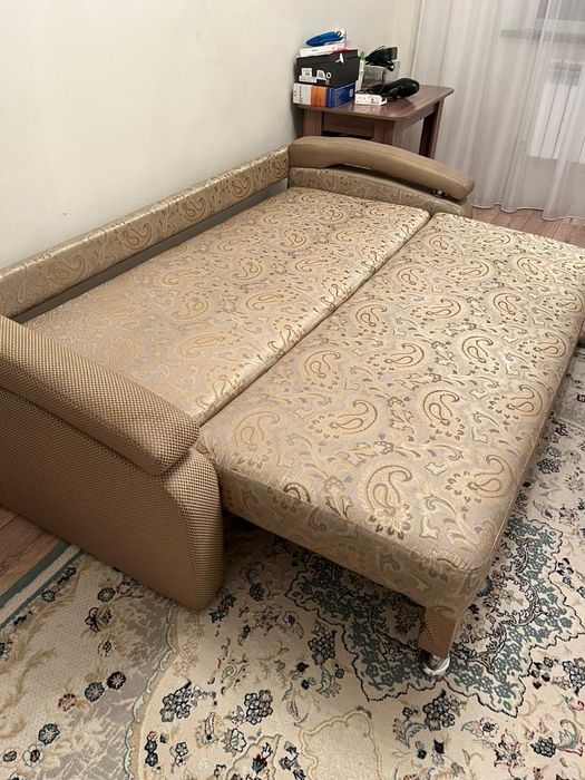 Продам диван расскладной